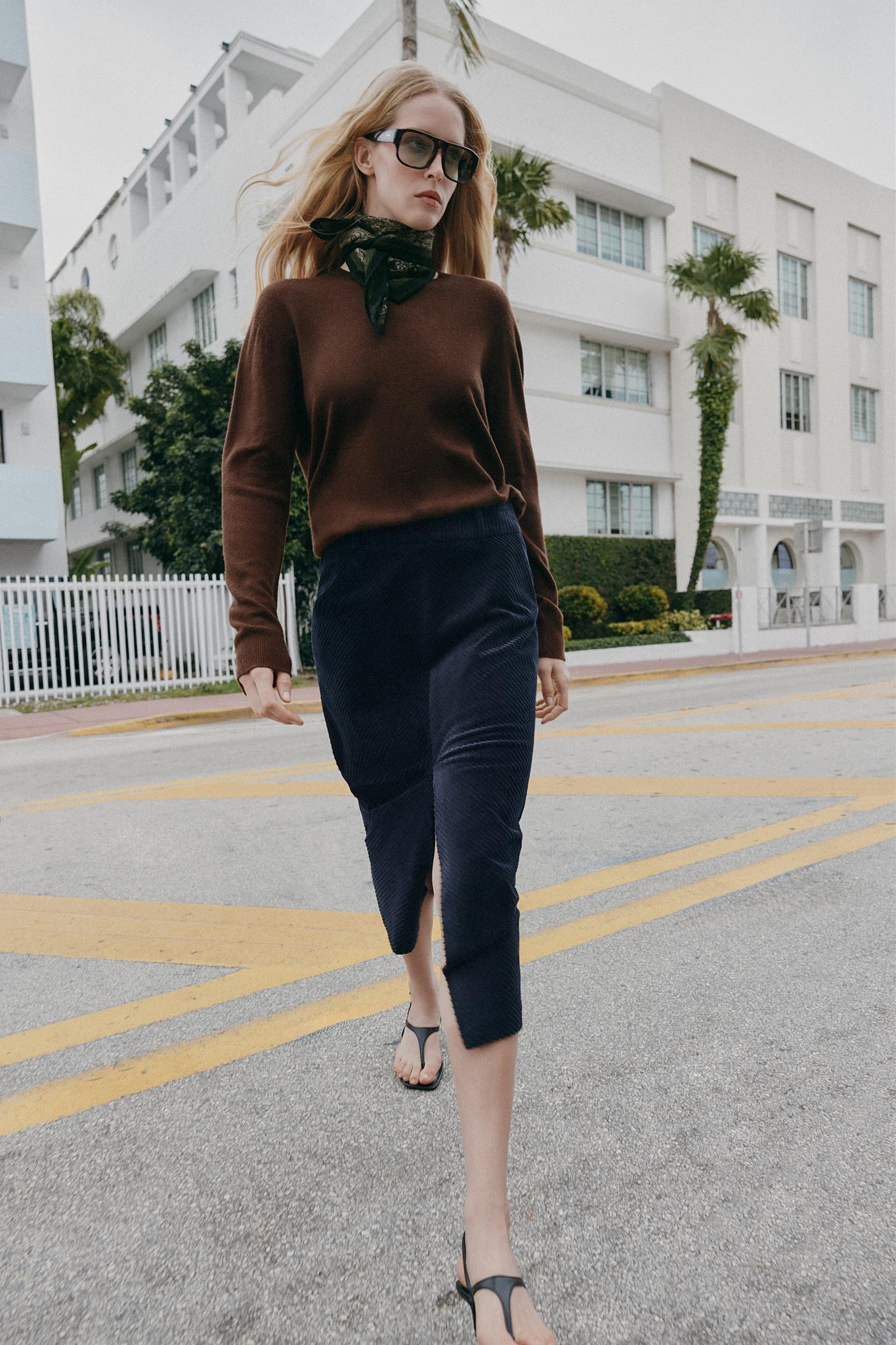 STRAIGHT CORDUROY MIDI SKIRT